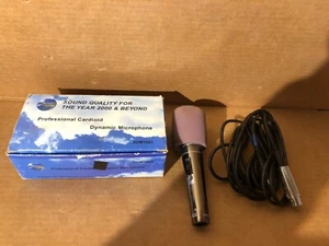 Audio2000'S ADM1063 Handheld Professional Cardioid Dynamic Microphone - Picture 1 of 4