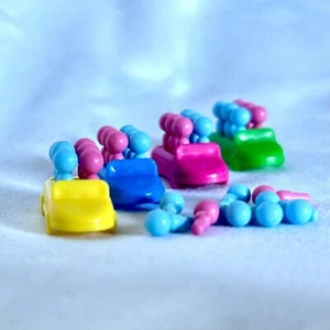 The Game Of Life 2021 Version Replacement Game Pieces Cars and People Pegs - Picture 1 of 5