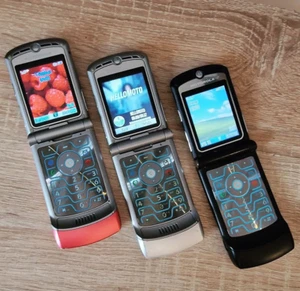 Unlocked Motorola RAZR V3 Razor Cell Phone all colors 2G vintage mobile phone - Picture 1 of 7