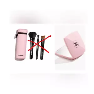 Chanel Uchwyt na pędzel Różowa skóra Pinceaux + podwójne lustro (bez pędzli) - Zdjęcie 1 z 8