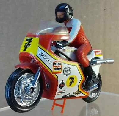 Barry Shene Matchbox 1977 Suzuki RG 500 GP Racing  1:18 scale diecast replica - Image 1 of 4