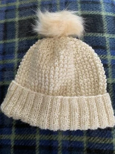 Lavorato a mano 100% pura lana Polwarth 100% lana - Cappello Bobble non tinto - Foto 1 di 2