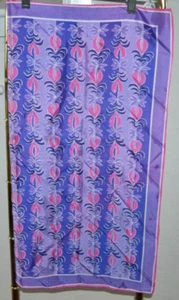 Bufanda Cuadrada de VERA 26" Púrpura Rosa Tropical 100% Acetato Japón De Colección - Imagen 1 de 5