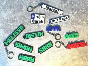 Personalisierter Schlüsselanhänger mit Name – Pixelstil & Kennzeichen Optik - Bild 1 von 5