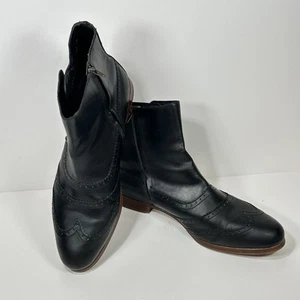 Cole Haan Boots Womens 10 B Black Leather Side Zip Studded Ankle Booties Witchy - Picture 1 of 18