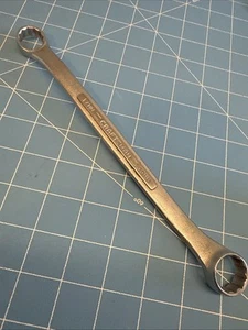 Craftsman Tools USA 12 Point  17mm x 19mm Offset Double Box End Wrench -V- 42958 - Picture 1 of 2