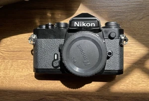 Nikon FE 35mm Manual SLR Body Only (LIGHT METER NOT WORKING) Check description �� - Bild 1 von 9