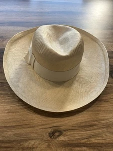 Chapeau Cartier Mode Luxe Ref N.79 - Picture 1 of 9