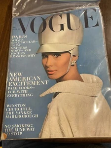 Magazine vintage Vogue 15 septembre 1963 Brigitte Bauer par David Bailey sans étiquette - Photo 1/3
