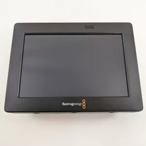 Asistente de video Blackmagic Design 5 pulgadas 3G HYPERD-AVIDA03-5 usado revendedor autorizado - Imagen 1 de 3