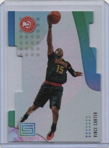 2018-19 Panini Status Basketball Vince Carter Holofoil Pursuit Die-Cut Parallel