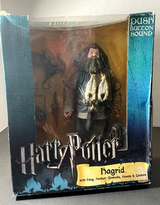 Neca Reel Toys Harry Potter Hagrid y Colmillo Acción con Figura Sellada Foto 1 de 4
