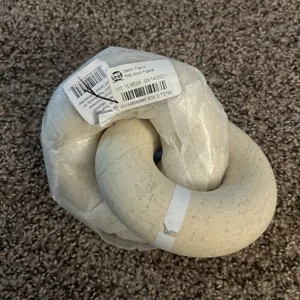 Neu mit Etikett - Threshold Kalkstein Knoten Figur Natur - beige - Studio McGee - Bild 1 von 3