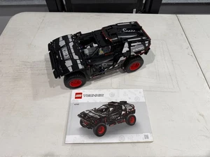 LEGO TECHNIC: Audi Rs Q E-Tron (42160) mit Anleitung komplett funktionsfähig - Bild 1 von 6
