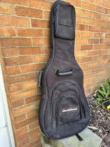 RoadRunner DELUXE Custodia morbida per chitarra 42" x 18" con cinghie zaino bordeaux e nero - Foto 1 di 3