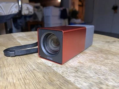 Cámara digital Lytro modelo A1 de campo de luz roja 16 GB probada en puntos funcionando Foto 1 de 4
