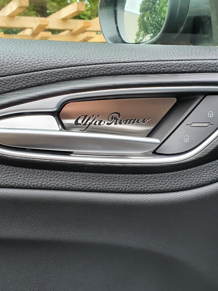 Pedali Con Poggiapiede In Acciaio Per Alfa_Romeo GIULIA & STELVIO - (Cambio Automatic) - 3 Pezzi Pedana Pedaliera Poggapiedi Pedaliere Sportiva Gas Copripedale Freno Frizione Tuning : Amazon.it: Auto E Moto