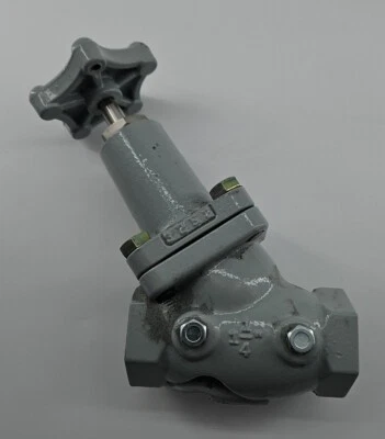 MEC - ME825-10 - Full Port 1-14" fpt Globe Valve - 400 wog - Double Stem Seal - Image 1 of 4
