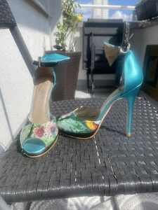 Rosa Rot Schickes Sommer Schuhe Größe 37. Neue Preis 129€( - Bild 1 von 11