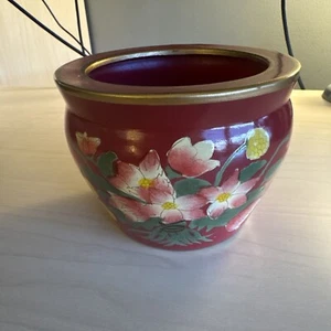 Red and Floral ceramic planter. - Picture 1 of 16