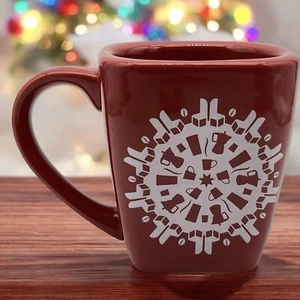 2004 Starbucks Red Snowflake Mug Christmas Holiday 10 oz Capacity - Picture 1 of 6