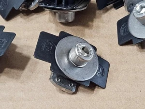 20 Pack, K2 Everest Micro Inverter Mounting Kit 4000629 - Picture 1 of 3