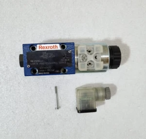REXROTH R901186443 HYDRAULIC DIRECTIONAL VALVE - Picture 1 of 9