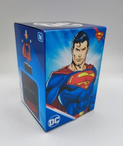 SUPERMAN action statuina JUSTICE LEAGUE AUCHAN DC 2022 NUOVO con LUCE cm 12 - Imagen 1 de 7