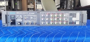 Tektronix 1910 Digital Generator - 19" Rack Mount Ready - Picture 1 of 12