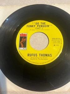 Rufus Thomas "Do The Funky Penguin" 45 on STAX Label...70s Soul, Funk in EX+ - Picture 1 of 2