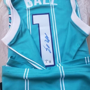LaMelo Ball Autographed Signed Jersey #1 Beckett Authenticated  - Picture 1 of 4