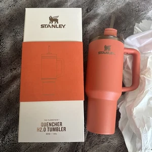 Neu mit Box Stanley Pumpkin Spice Flowstate H2.O Löscher 40 Unzen Becher - Bild 1 von 4