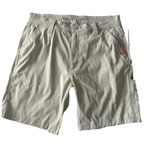 The American Outdoorsman Nylon Shorts Men's Size 32 Khaki Hiking Outdoors 9" - Picture 1 of 10