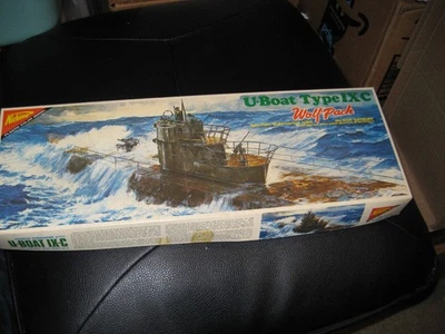 Piezas selladas Motorizable Alemán U511 U-Boat Tipo IX C en escala 1/200 por Nichimo Foto 1 de 2