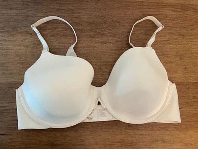 Sujetador SOMA Sólido Suave Marfil 36D Desaparecimiento 360 Cobertura Perfecta Ligeramente Forrado Foto 1 de 2