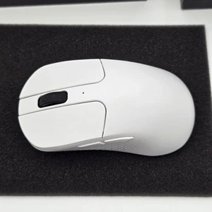 Keychron M3 Mini Wireless White Mouse PixArt 3395 Tri-Mode Precise+ Optical  - Picture 1 of 13