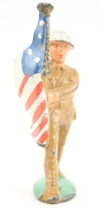 C1937 Manoil M3 7 Lead Dimestore Toy Soldier WWI Flagbearer Marching USA Flag - Picture 1 of 7