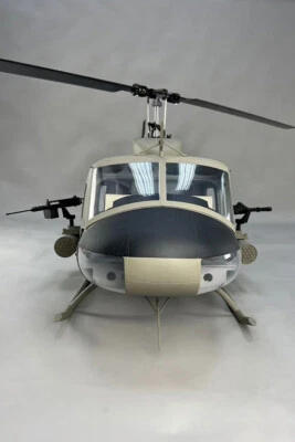Roban UH-1D Ejército 800 Tamaño ARF RC Helicóptero Escala Fuselaje SM2.0 Modelo Militar Foto 1 de 4