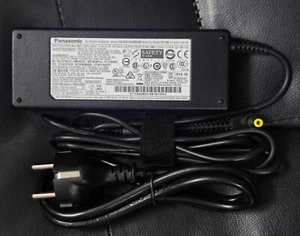 Panasonic Original Netzteil 15,6V 7,05A Stecker 5,5mm/2,5mm für Toughbook CF - Photo 1/2