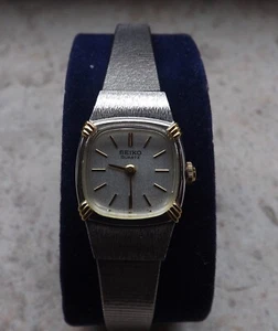 Tolle Rarität Seiko Damenuhr Armbanduhr Quarz6420-5130RO Japan ER 225492 von1987 - Bild 1 von 18