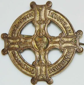 Bronze Gaelic Pilgrim Badge IRISH Catholic 1934 Eucharistic Congress Dublin - Picture 1 of 2