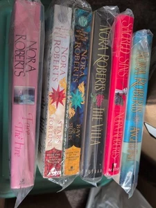 nora roberts book lot - Imagen 1 de 5