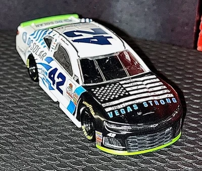 1/64 2018 Action Lionel #42 Vegas Strong Kyle Larson Chevy Foto 1 de 3