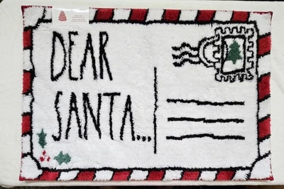  Alfombra de baño de Navidad postal Rae Dunn "Querido Santa" Foto 1 de 3