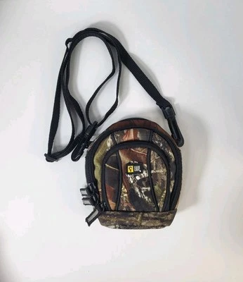 Case Logic Camouflage Camo Small Zip Up Camera Case Pouch w/ Belt Loop, Strap 5" - Image 1 of 4
