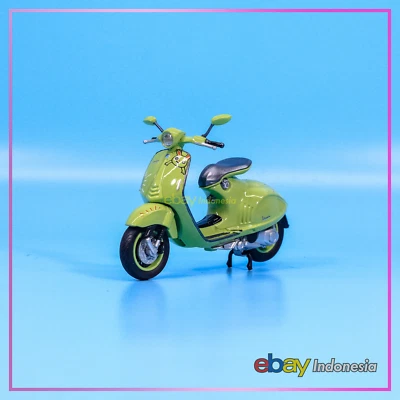 Welly 1:18 Custom Vespa 946 Bunny Edition 10th Anniversary Years Of Rabbit - Image 1 of 4
