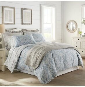 Stone Cottage Camden Reversible Comforter Set in Blue, KING Bedding with shams