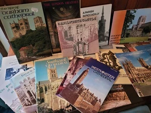 Lot of 38 Miscellaneous United Kingdom Guidebooks Cathedrals Abbeys Palaces - Picture 1 of 3