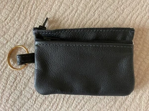 HECHO EN EE. UU. - DOS CREMALLERAS Llavero y Estuche para Monedas Bolsa - Blac - Cuero Genuino - Imagen 1 de 10