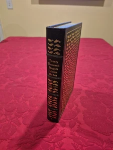 20,000 Leagues Under the Sea - Jules Verne - Easton Press Leather Bound Book - Picture 1 of 4